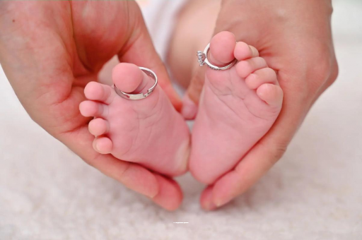 中国澳门孕妇侧躺正确姿势